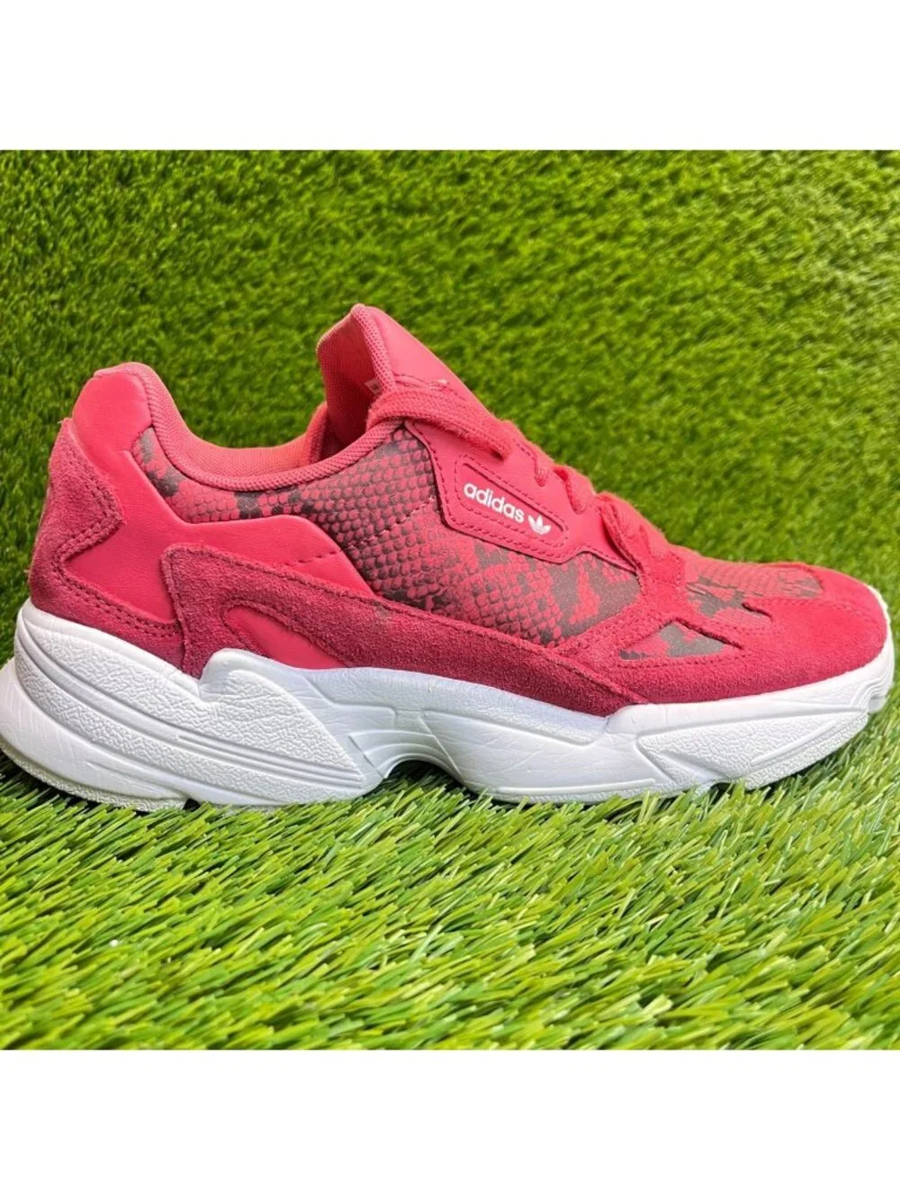 Adidas Originals Falcon‎ Womens Size 8.5 Craft Pink White Running Shoes Sneakers